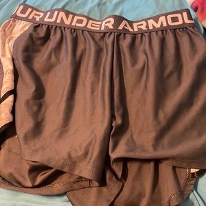 Under Amor Shorts